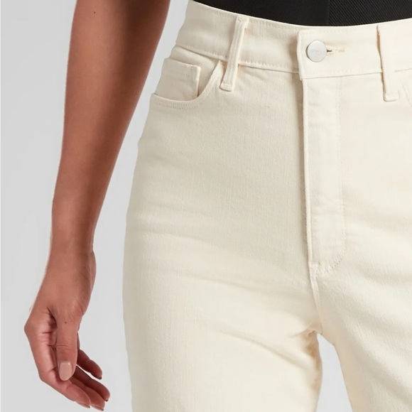 Athlete Flex Straight Leg Ankle Jean in Bone Cream Jeans - Size 6 - Picture 3 of 14